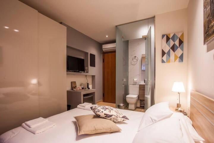 Facadoro Apartments เอเธนส์ ภายนอก รูปภาพ